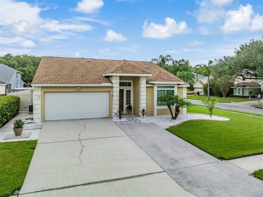 4852 RIDGEMOOR CIRCLE PALM HARBOR, FL 34685