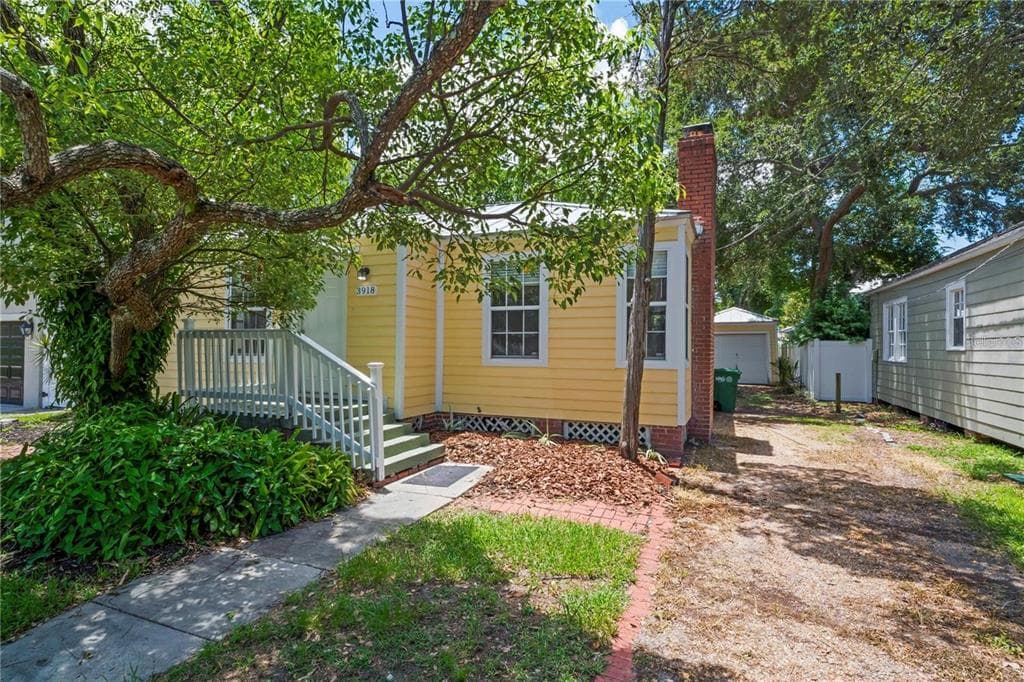 3918 W SANTIAGO STREET TAMPA, FL 33629