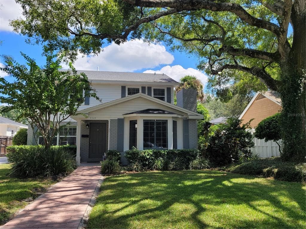 4504 S FERNCROFT CIRCLE TAMPA, FL 33629