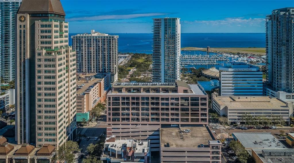 175 2ND STREET S UNIT P-04 ST PETERSBURG, FL 33701