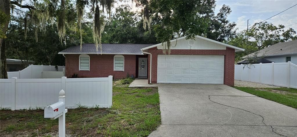 6604 N 31ST STREET TAMPA, FL 33610