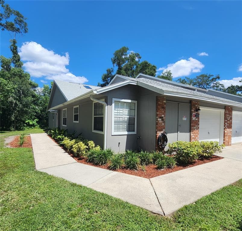 612 MAPLE OAK CIRCLE UNIT 100