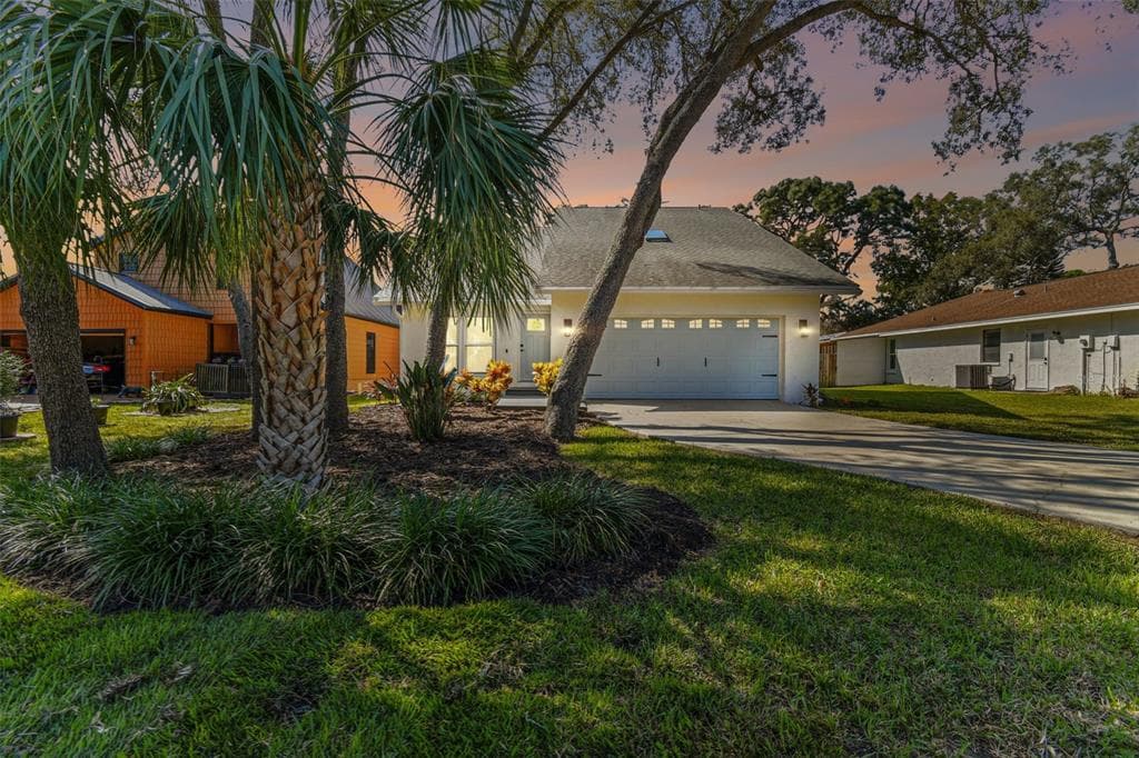 1417 POINSETTIA AVENUE TARPON SPRINGS, FL 34689
