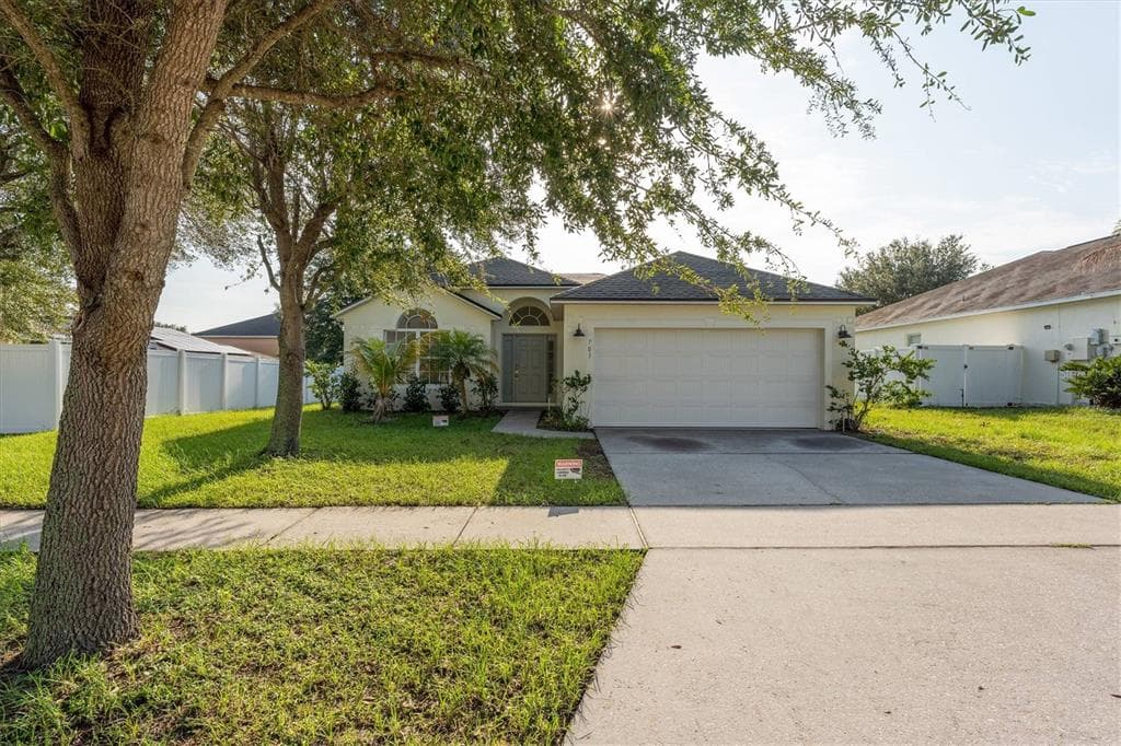 703 FLAGSTONE STREET HAINES CITY, FL 33844
