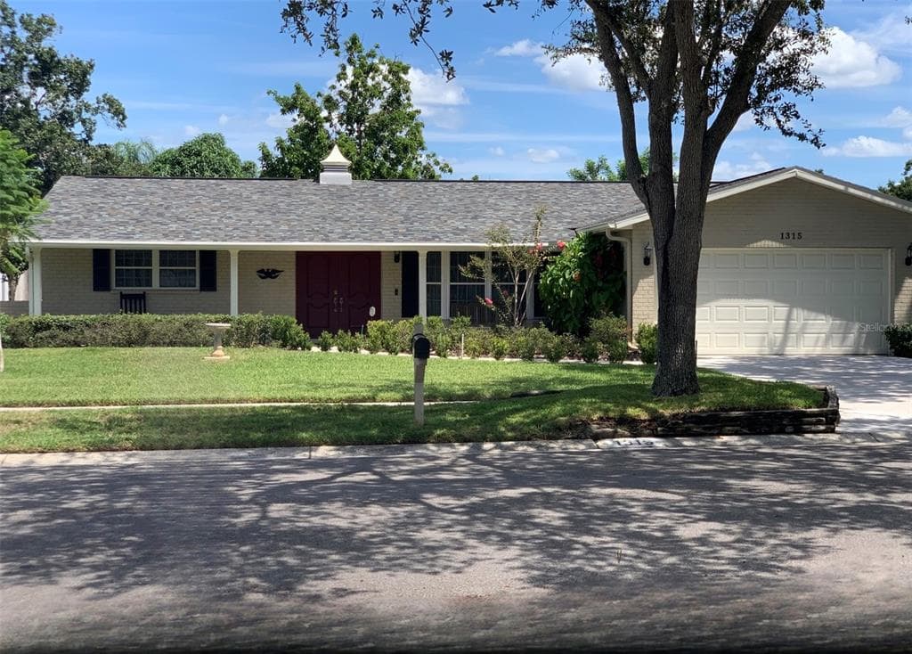 1315 VILLAGE COURT BRANDON, FL 33511