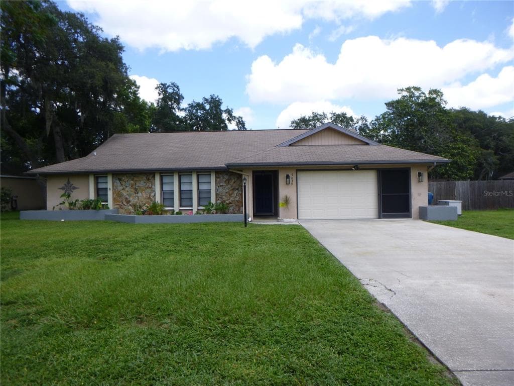 9039 HORIZON DRIVE SPRING HILL, FL 34608