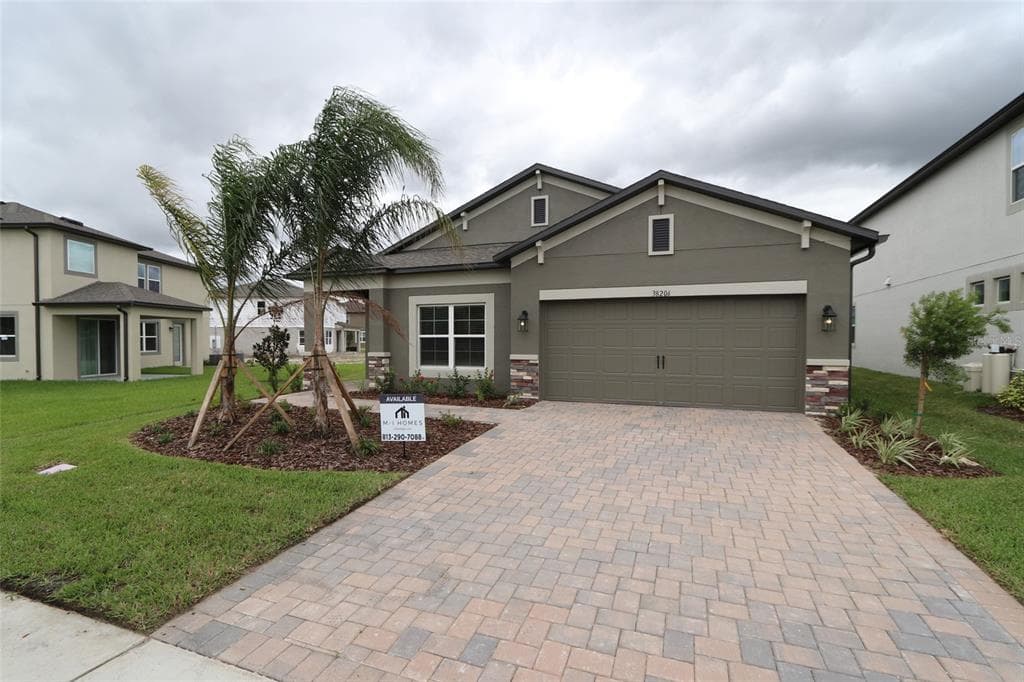 38206 COBBLE CREEK BOULEVARD ZEPHYRHILLS, FL 33540
