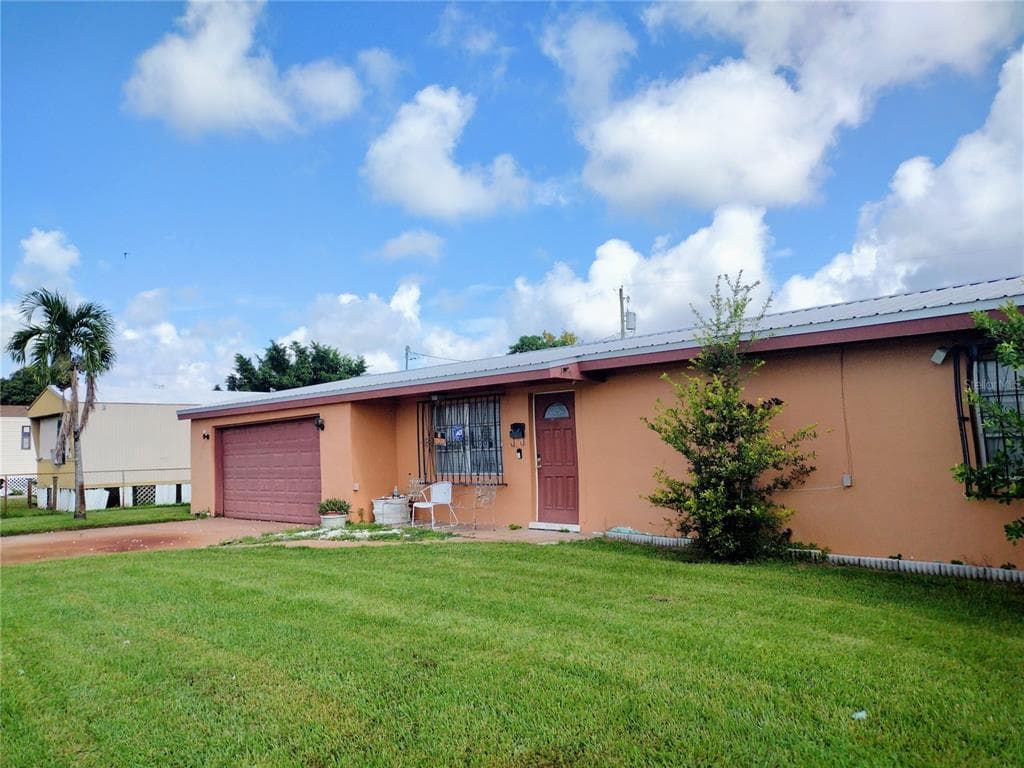 409 E EL PASO AVENUE CLEWISTON, FL 33440