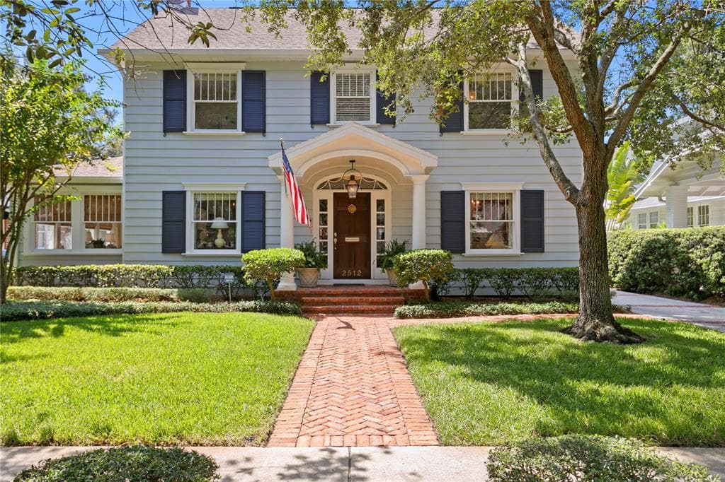 2512 W SUNSET DRIVE
