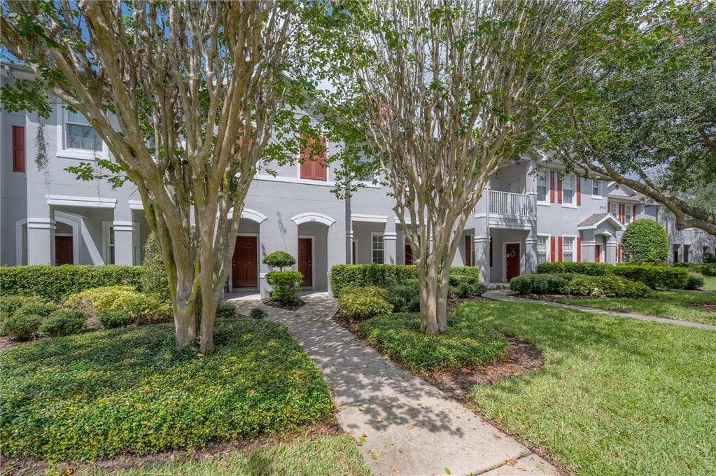 9417 CAVENDISH DRIVE UNIT 105 TAMPA, FL 33626
