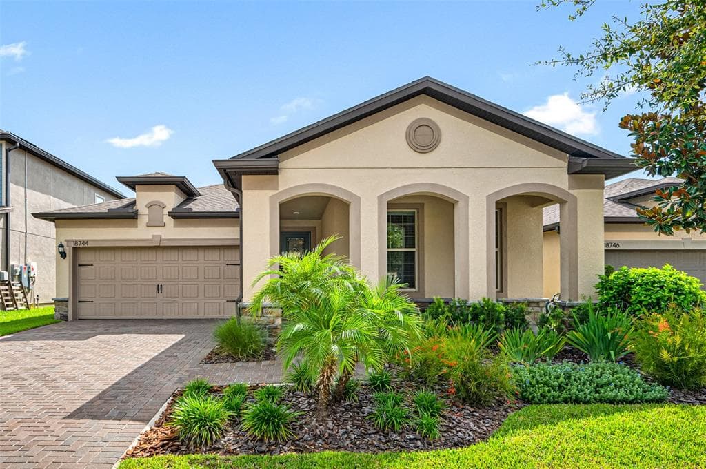 18744 BIRCHWOOD GROVES DRIVE LUTZ, FL 33558