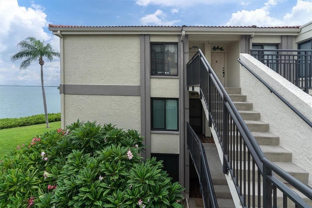 6372 PALMA DEL MAR BOULEVARD S UNIT 313 ST PETERSBURG, FL 33715