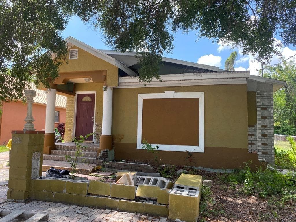 3215 EAST POWHATAN AVENUE TAMPA, FL 33610