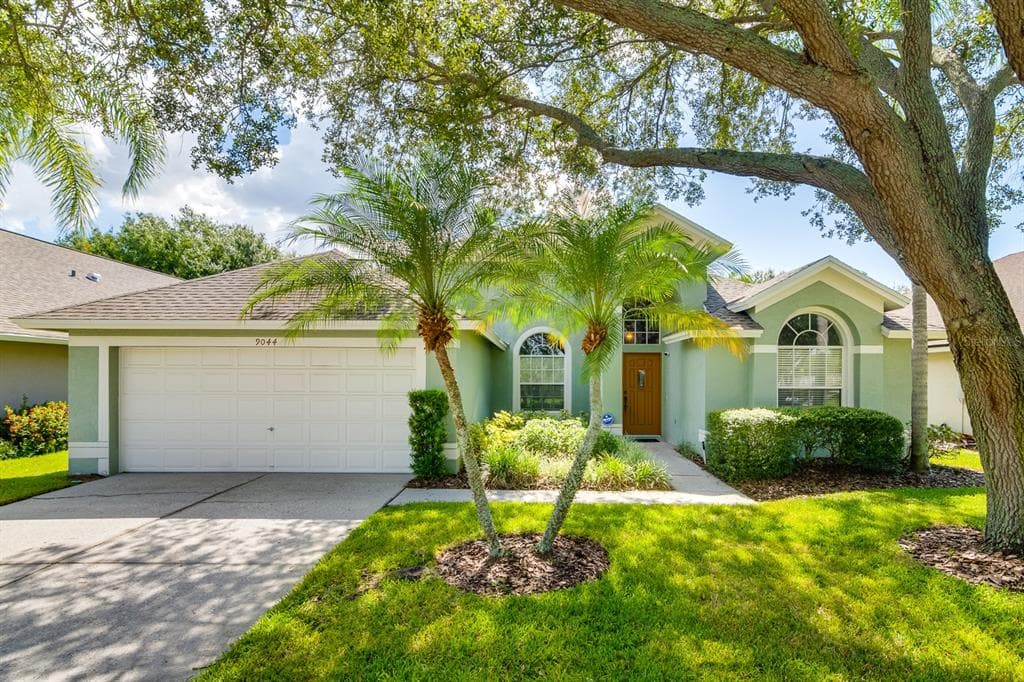 9044 WESTBAY BOULEVARD TAMPA, FL 33615