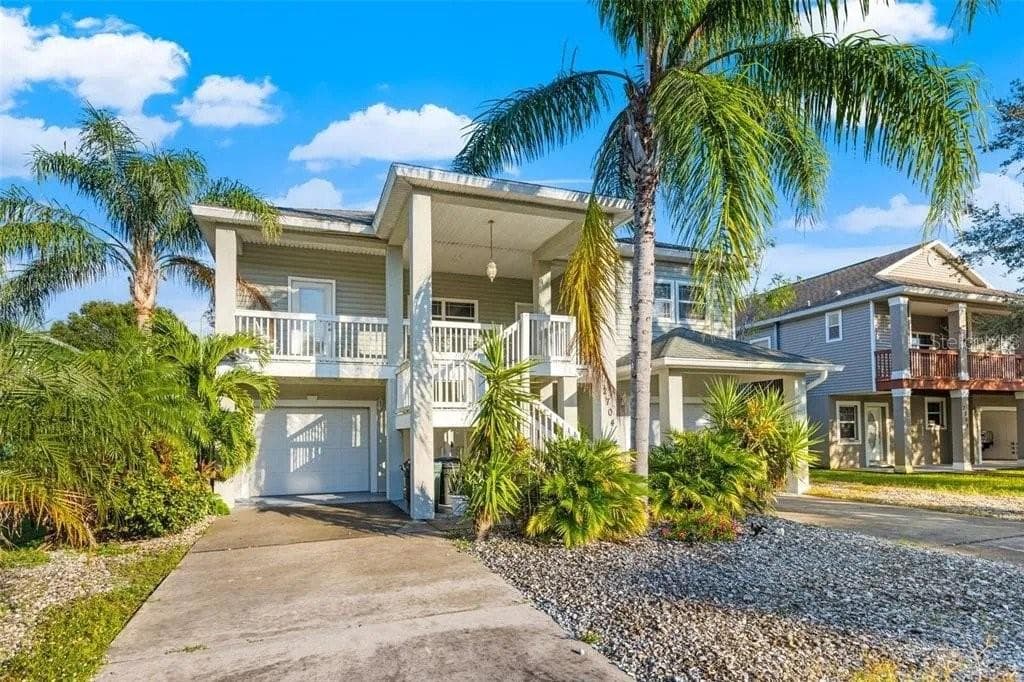 2704 57TH STREET S GULFPORT, FL 33707