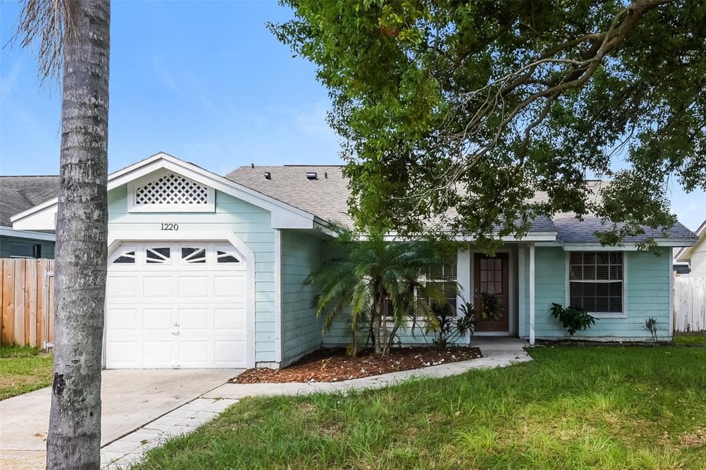 1220 REGAL RIDGE DRIVE ORLANDO, FL 32825