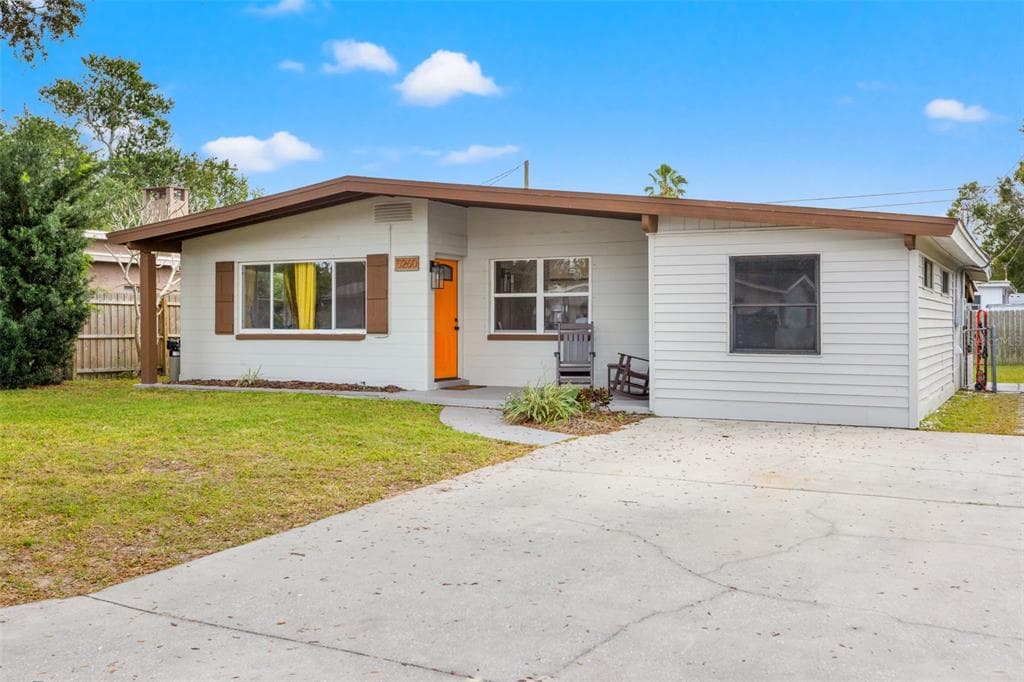 5260 48TH AVENUE N ST PETERSBURG, FL 33709