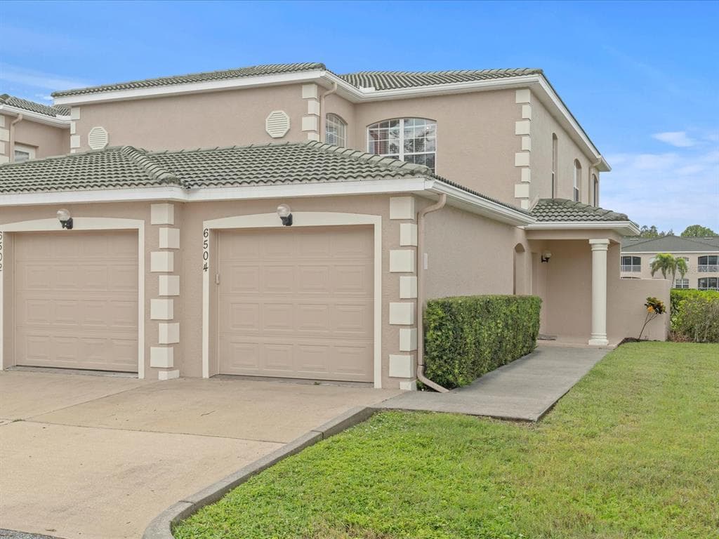 6504 7TH AVENUE CIRCLE W BRADENTON, FL 34209