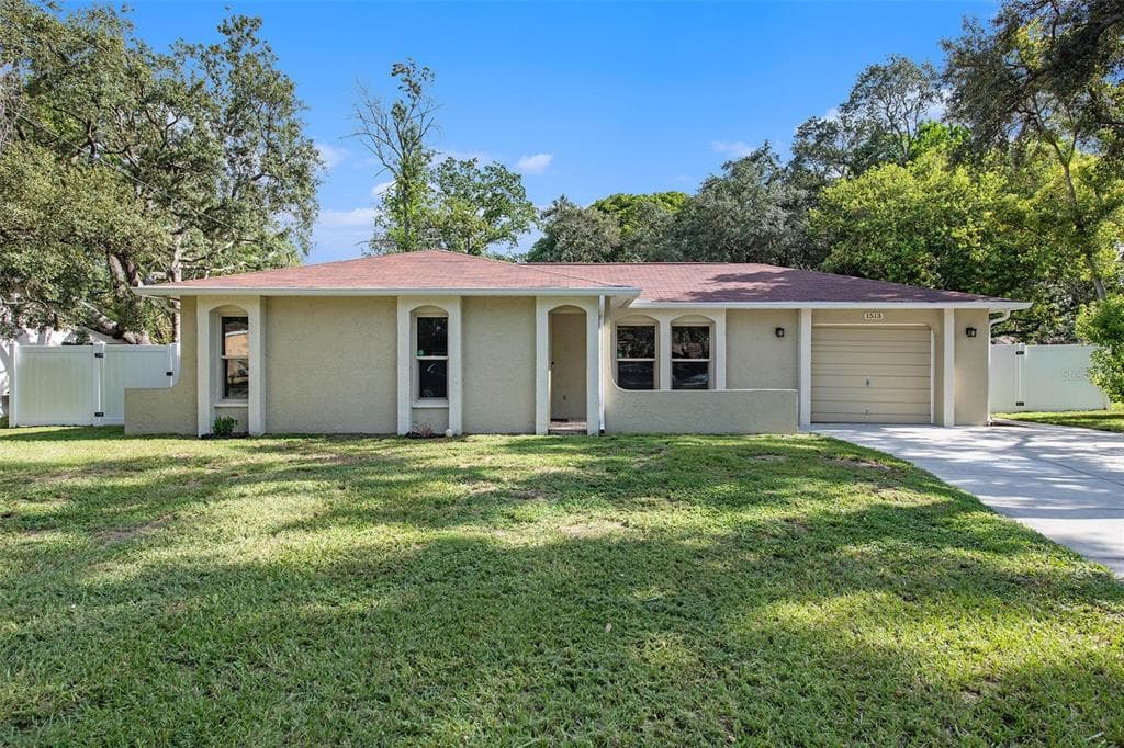1513 AMY CIRCLE SPRING HILL, FL 34608