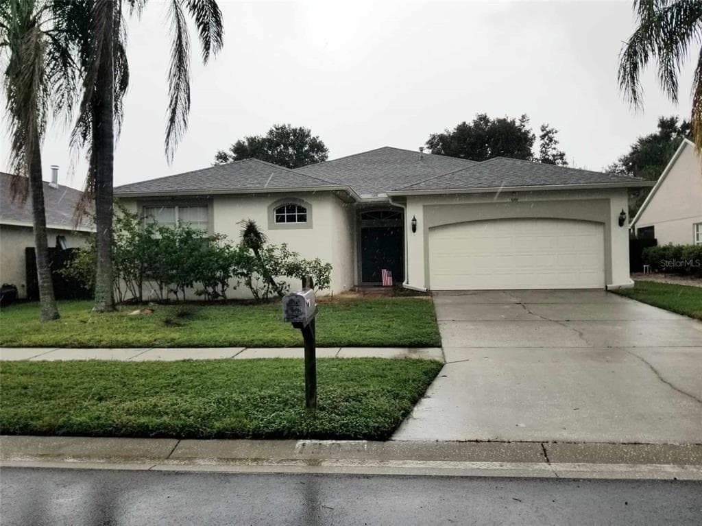 1305 LAKEHURST WAY BRANDON, FL 33511