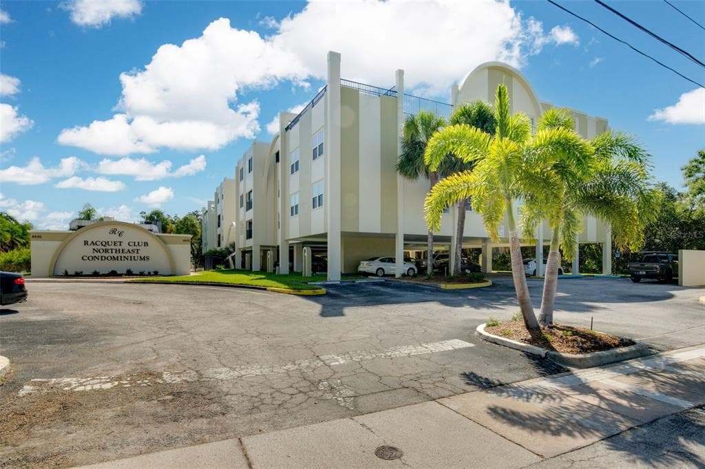 4651 1ST STREET NE UNIT 311 ST PETERSBURG, FL 33703