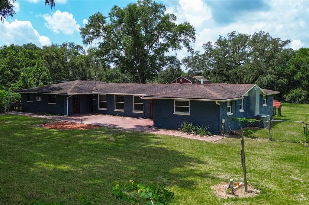11911 CIRCLE B ROAD DADE CITY, FL 33525