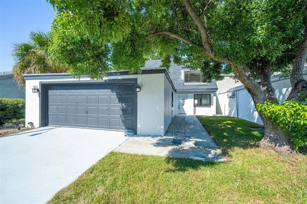 4121 SCHOONER LANE NEW PORT RICHEY, FL 34652