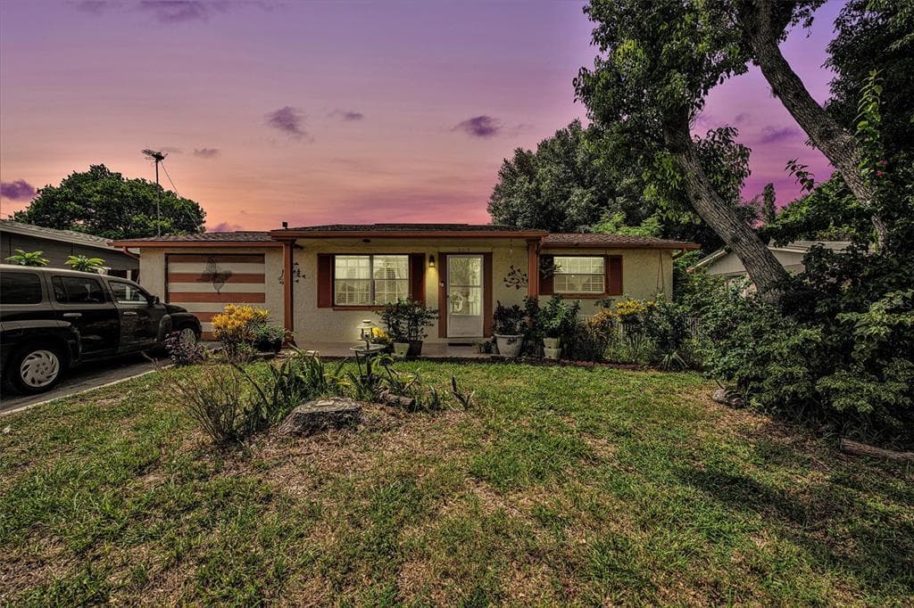 9015 HERMITAGE LANE PORT RICHEY, FL 34668