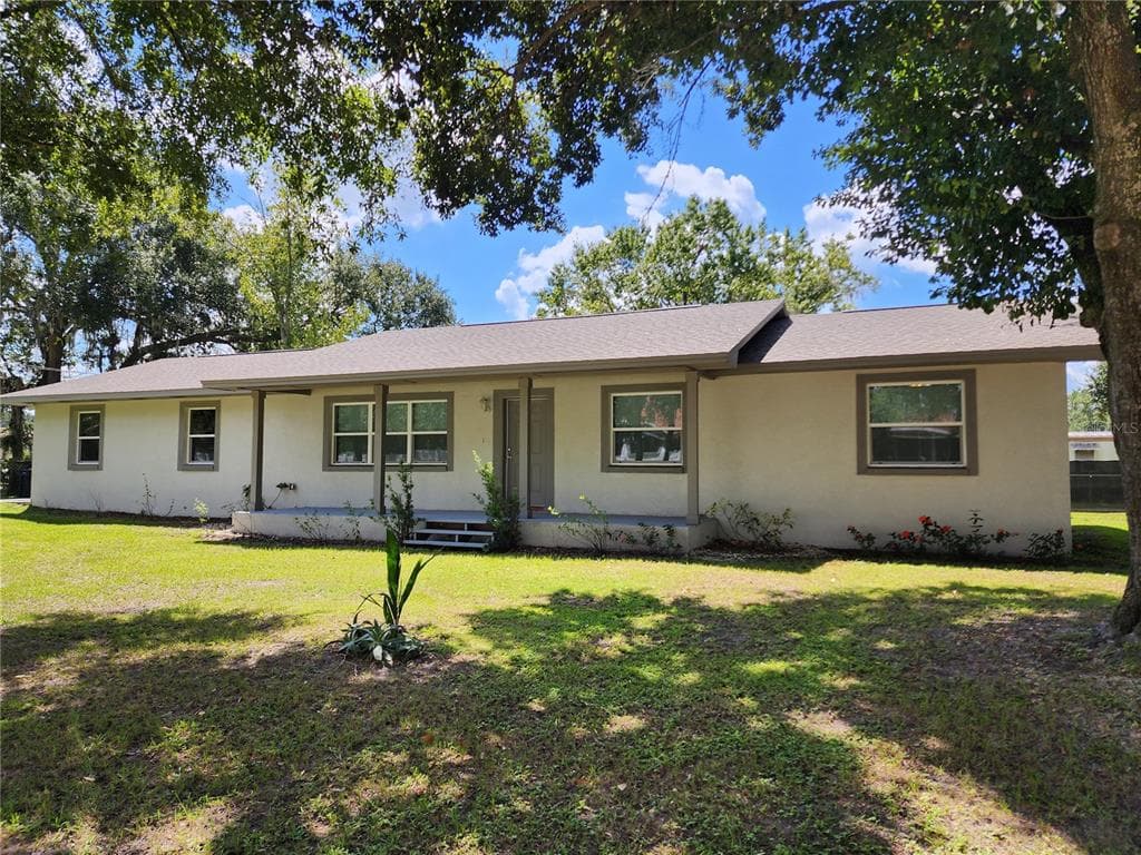 4107 HAWKINS ROAD PLANT CITY, FL 33567
