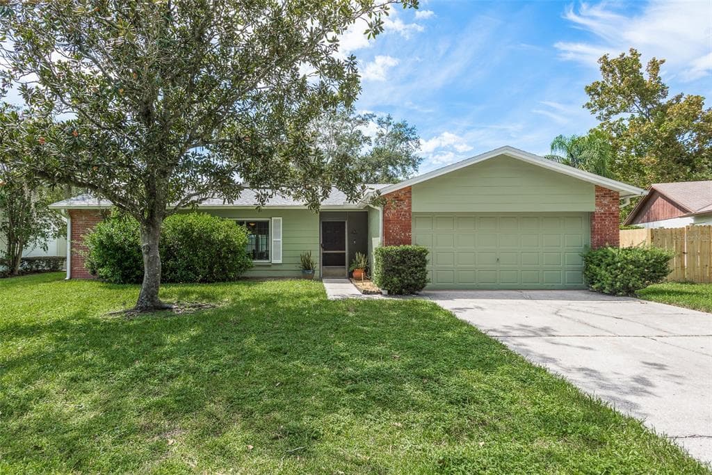 5012 OAKSHIRE DRIVE TAMPA, FL 33625
