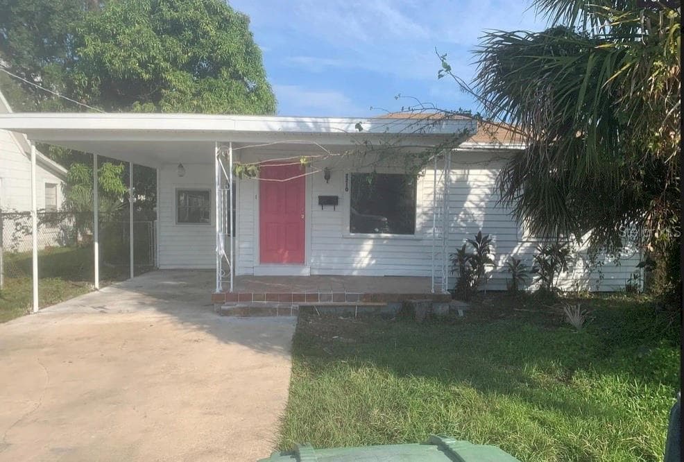 2210 THRACE STREET TAMPA, FL 33605