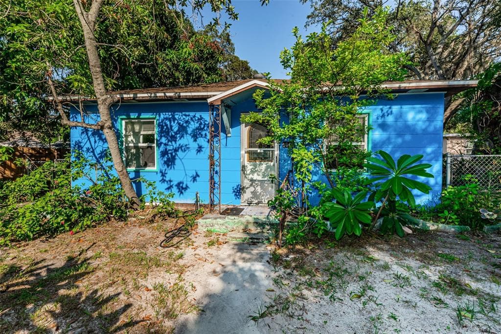 1805 SPRINGTIME AVENUE CLEARWATER, FL 33755