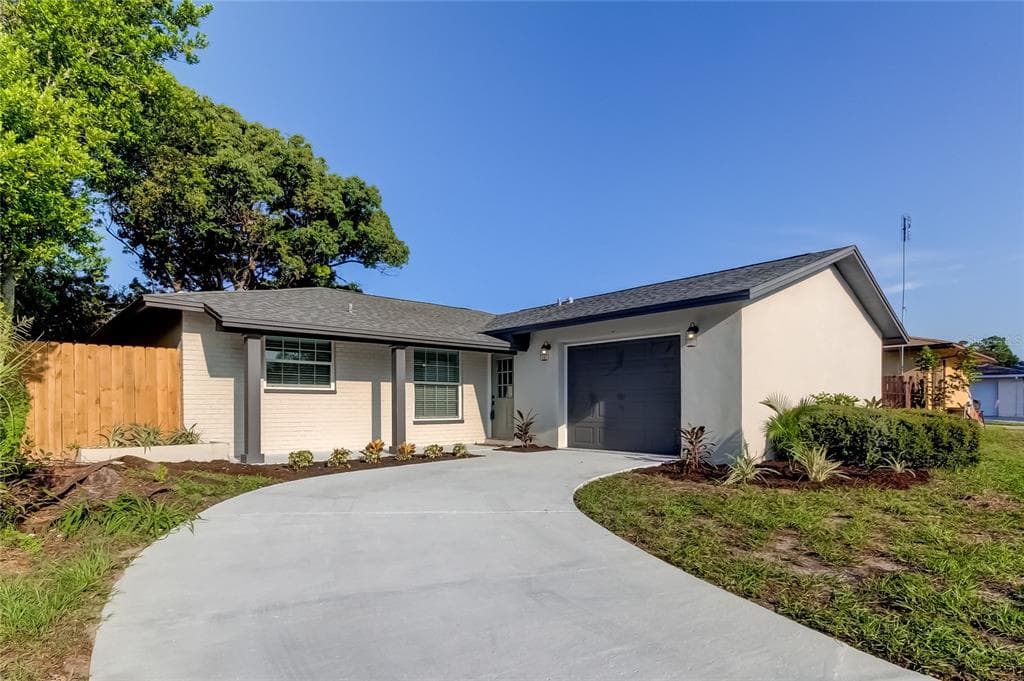 1608 FOX RUN DRIVE TARPON SPRINGS, FL 34689