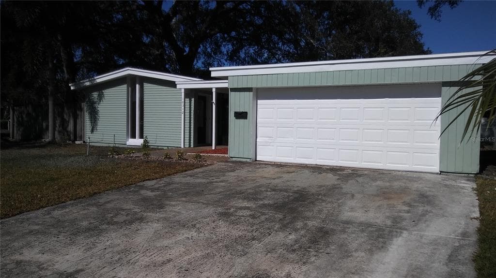 10312 LAKE CARROLL WAY TAMPA, FL 33618