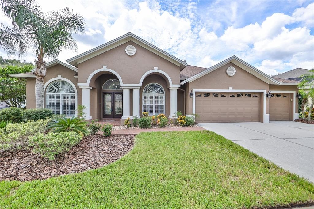 8341 GOLDEN PRAIRIE DRIVE TAMPA, FL 33647
