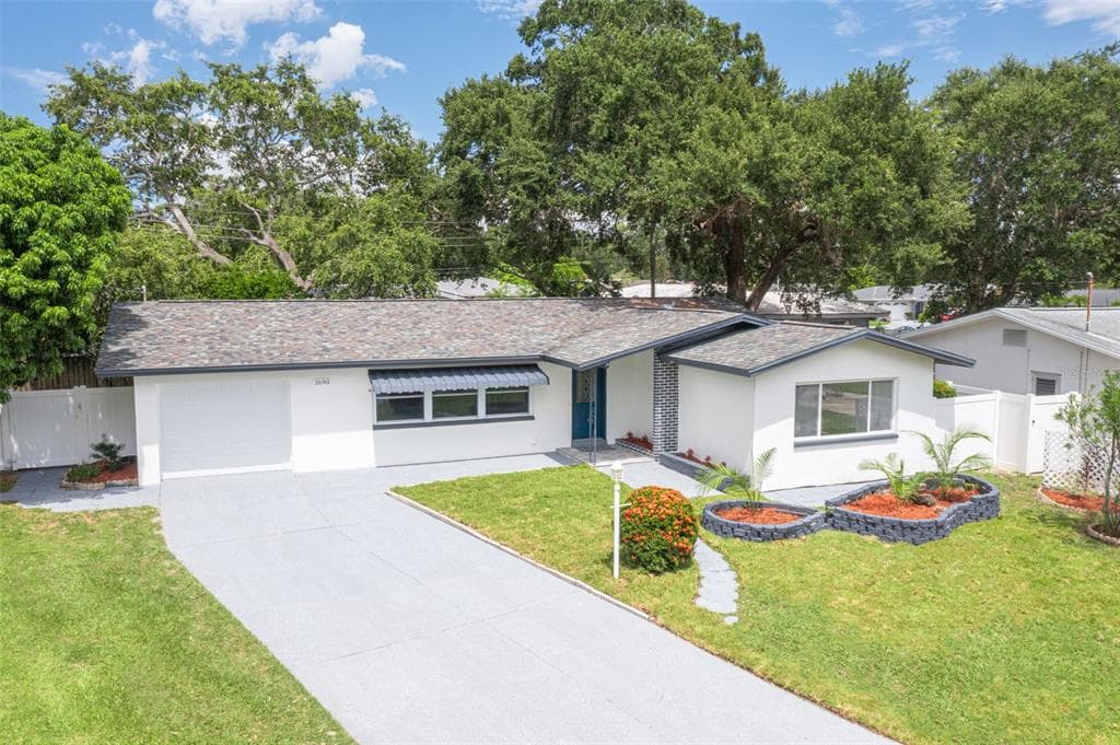 1690 WOODRIDGE DRIVE CLEARWATER, FL 33756