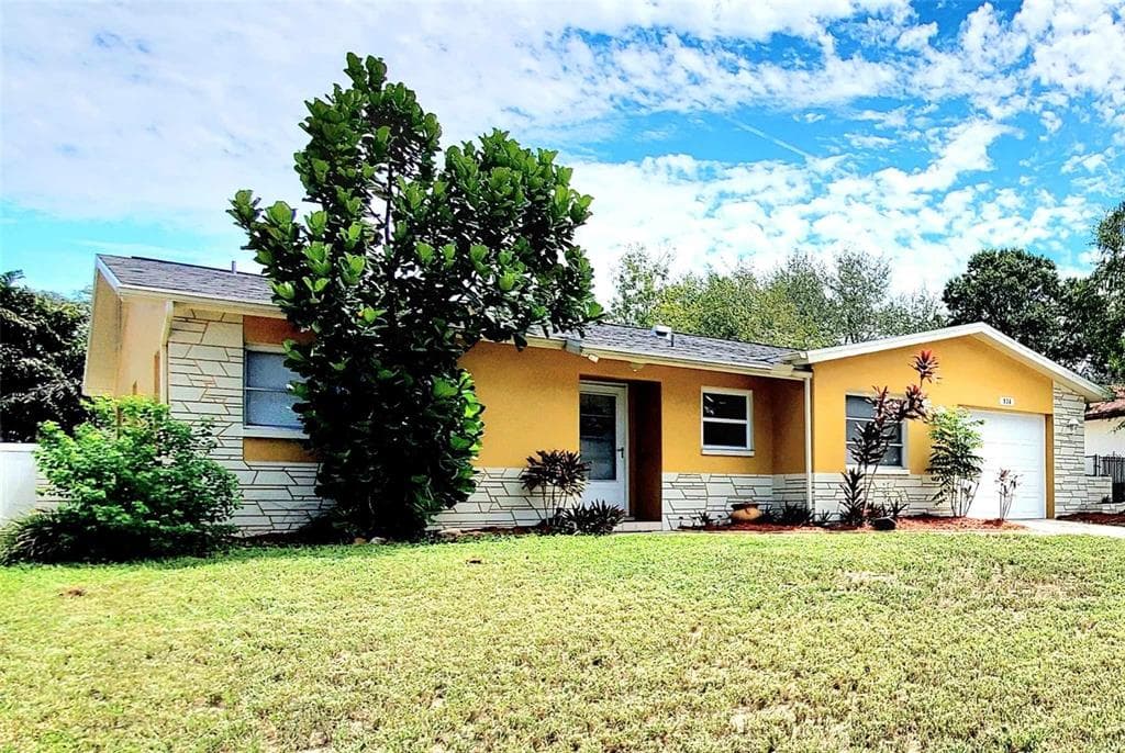 936 WICKS DRIVE PALM HARBOR, FL 34684