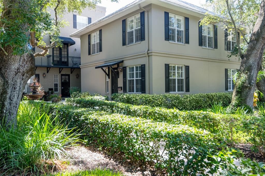 1008 S MOODY AVENUE UNIT 6 TAMPA, FL 33629