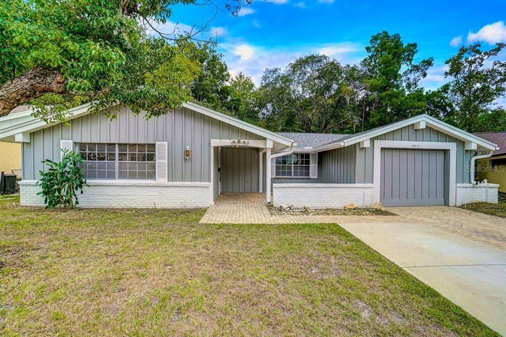 8012 BEAVER CREEK LOOP HUDSON, FL 34667