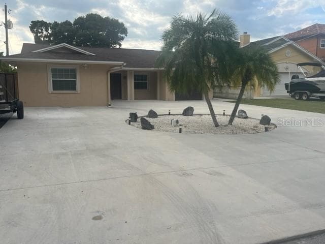 4410 WALTHAM DRIVE TAMPA, FL 33634