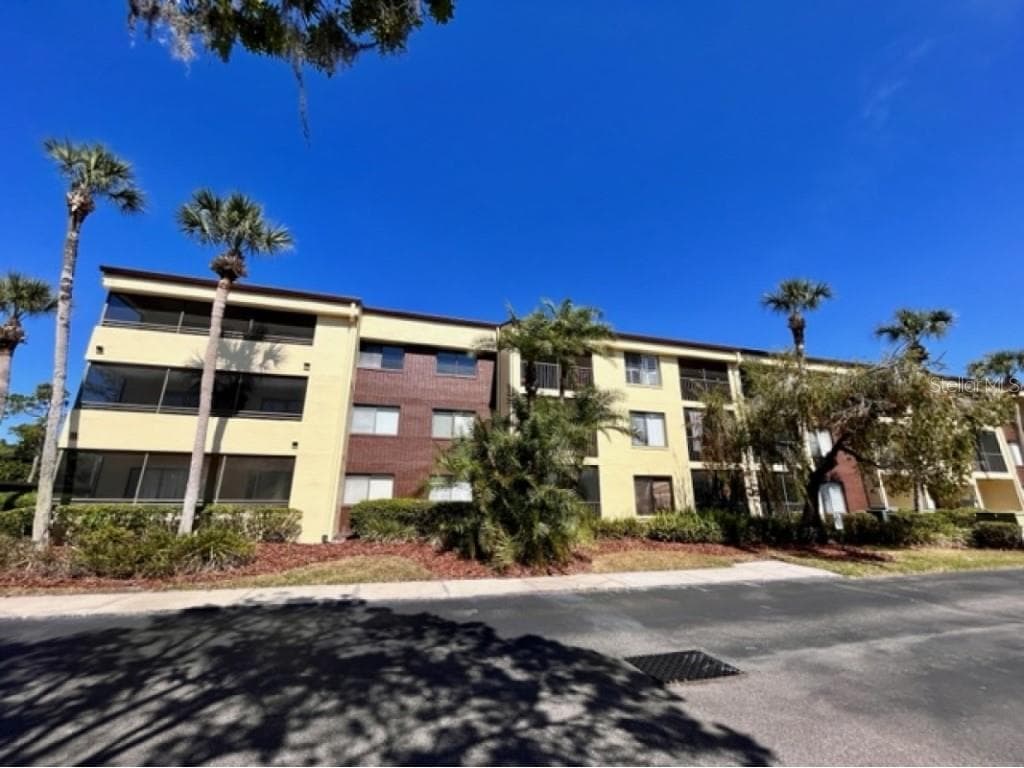13602 S VILLAGE DRIVE UNIT 1314 TAMPA, FL 33618
