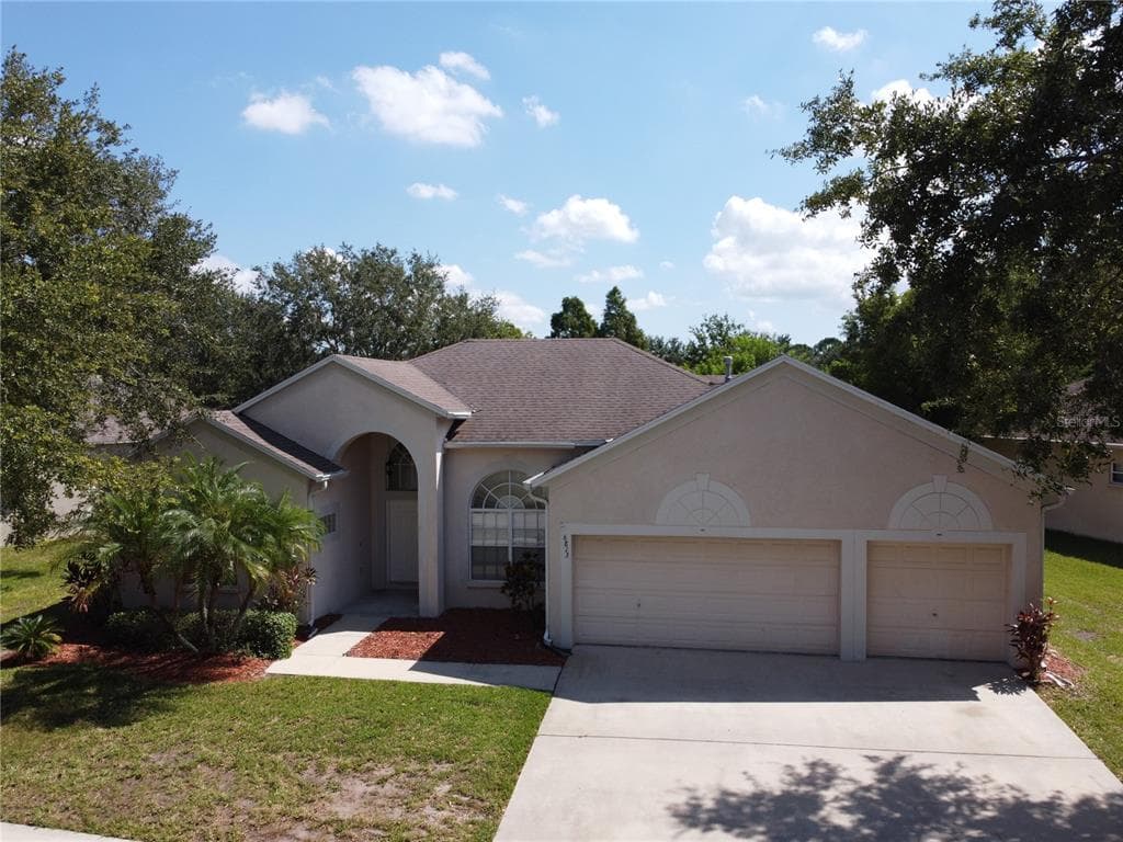6813 REGENTS VILLAGE WAY APOLLO BEACH, FL 33572