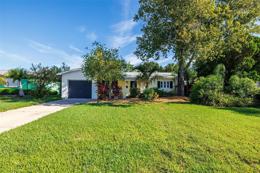 743 43RD AVENUE NE ST PETERSBURG, FL 33703
