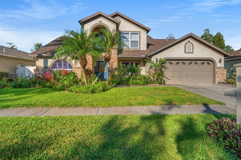 1352 DISTANT OAKS DRIVE WESLEY CHAPEL, FL 33543