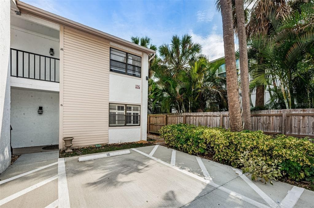 3102 W HORATIO STREET UNIT 16 TAMPA, FL 33609