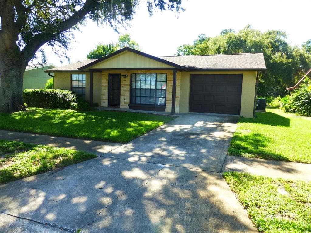6910 LARCHMONT AVENUE NEW PORT RICHEY, FL 34653