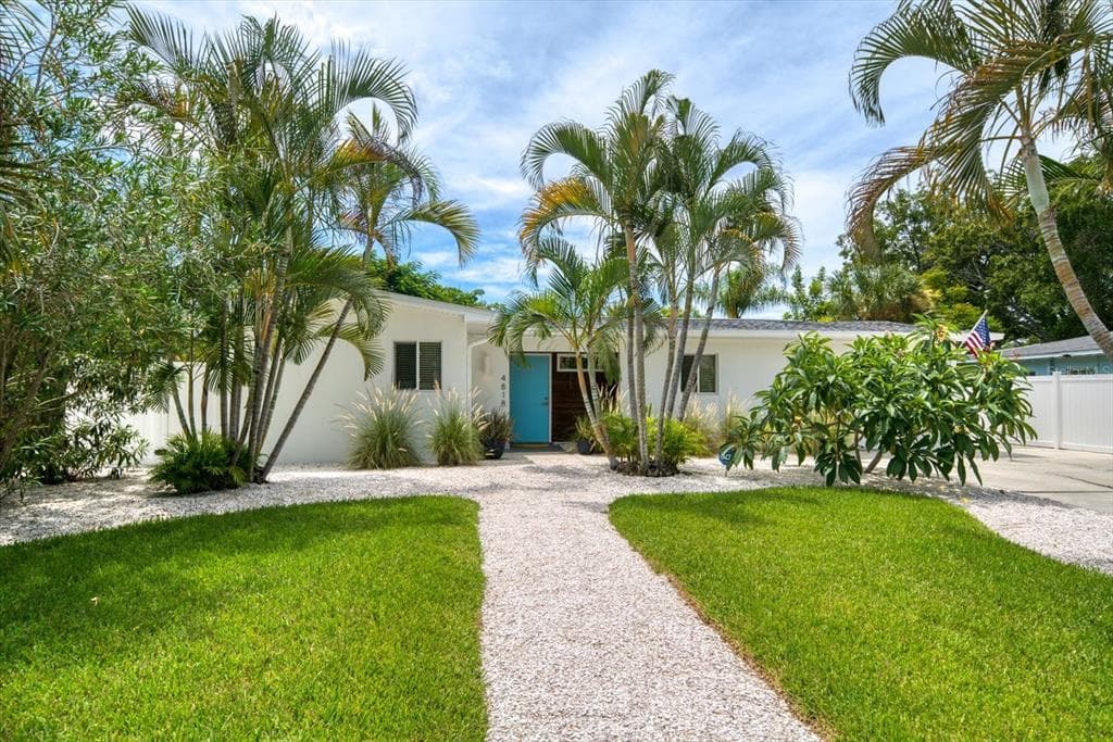 4818 W EUCLID AVENUE TAMPA, FL 33629