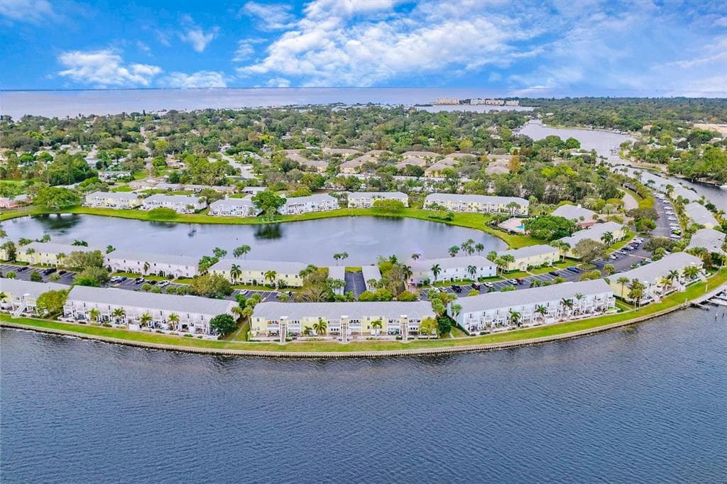 145 POMPANO DRIVE SE ST PETERSBURG, FL 33705