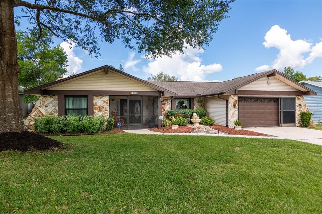 7401 GALLOWAY ROAD WEEKI WACHEE, FL 34613