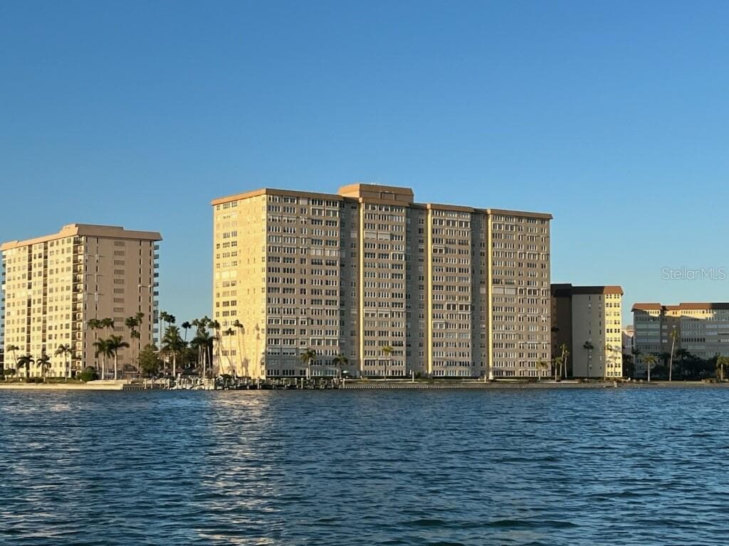 5200 BRITTANY DRIVE S UNIT 1702 ST PETERSBURG, FL 33715